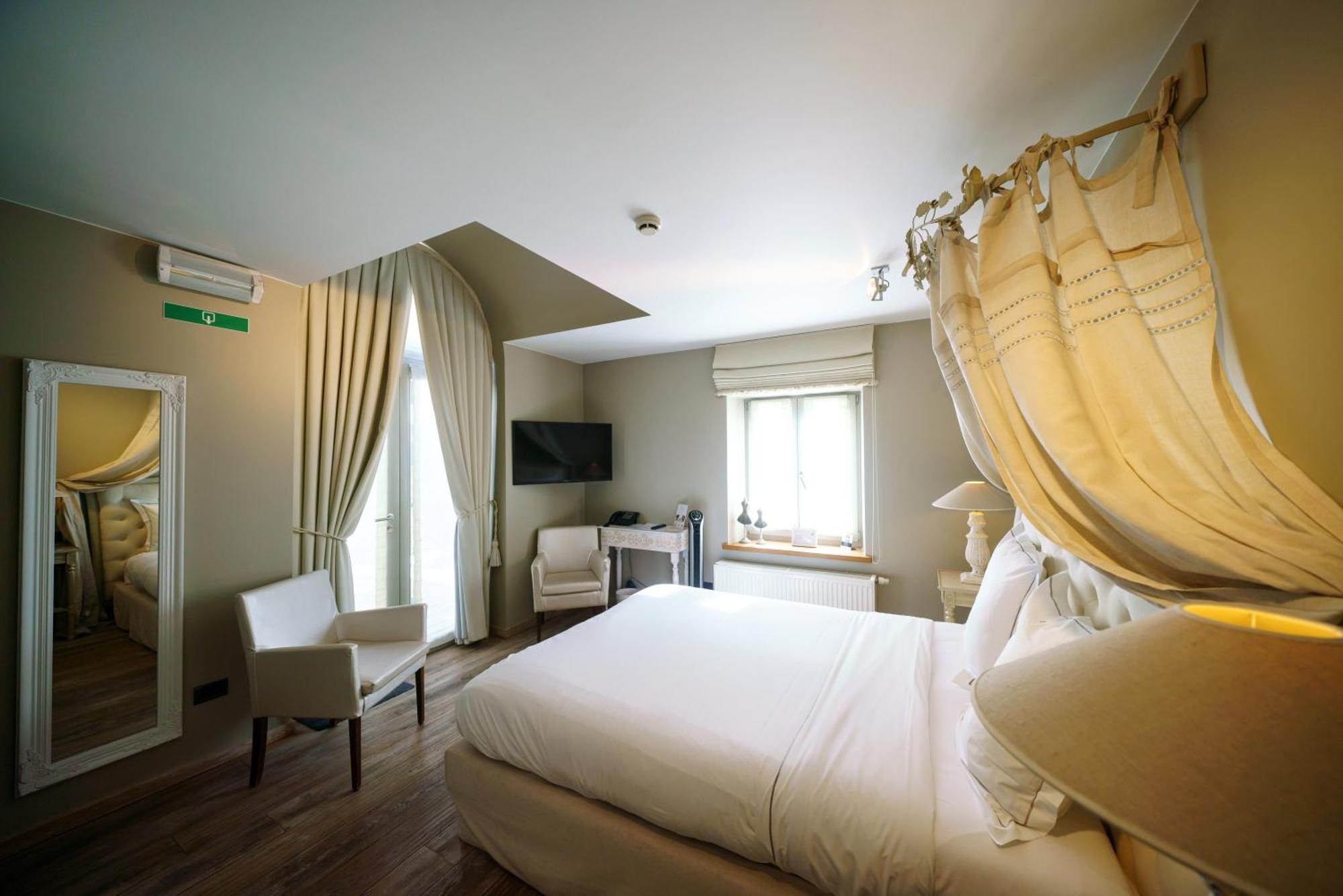 Hotel Saint-Amour Дюрби Екстериор снимка